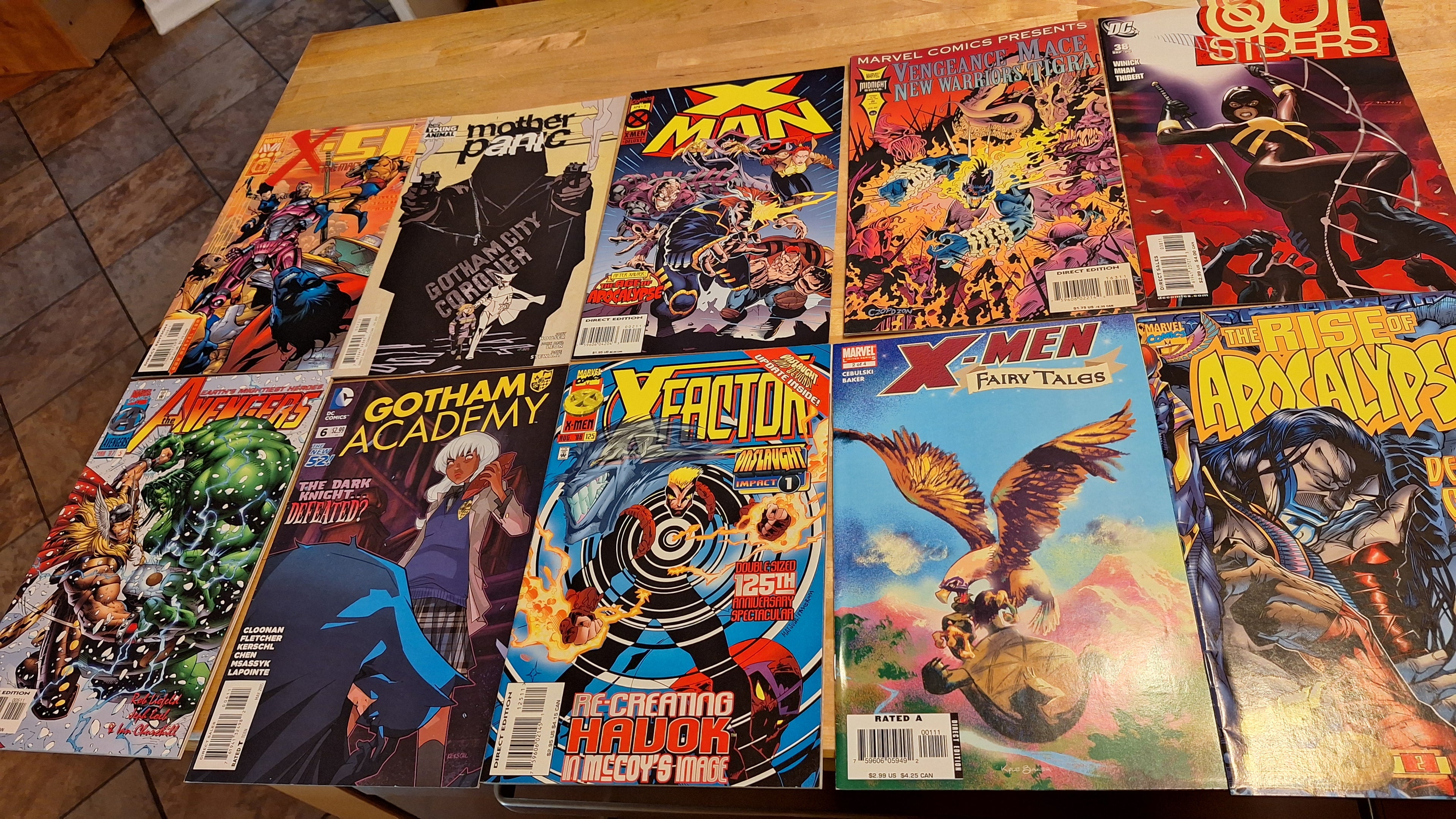 Featured Item of the Day - 50 Comics - Venom 1 and more - Box #1