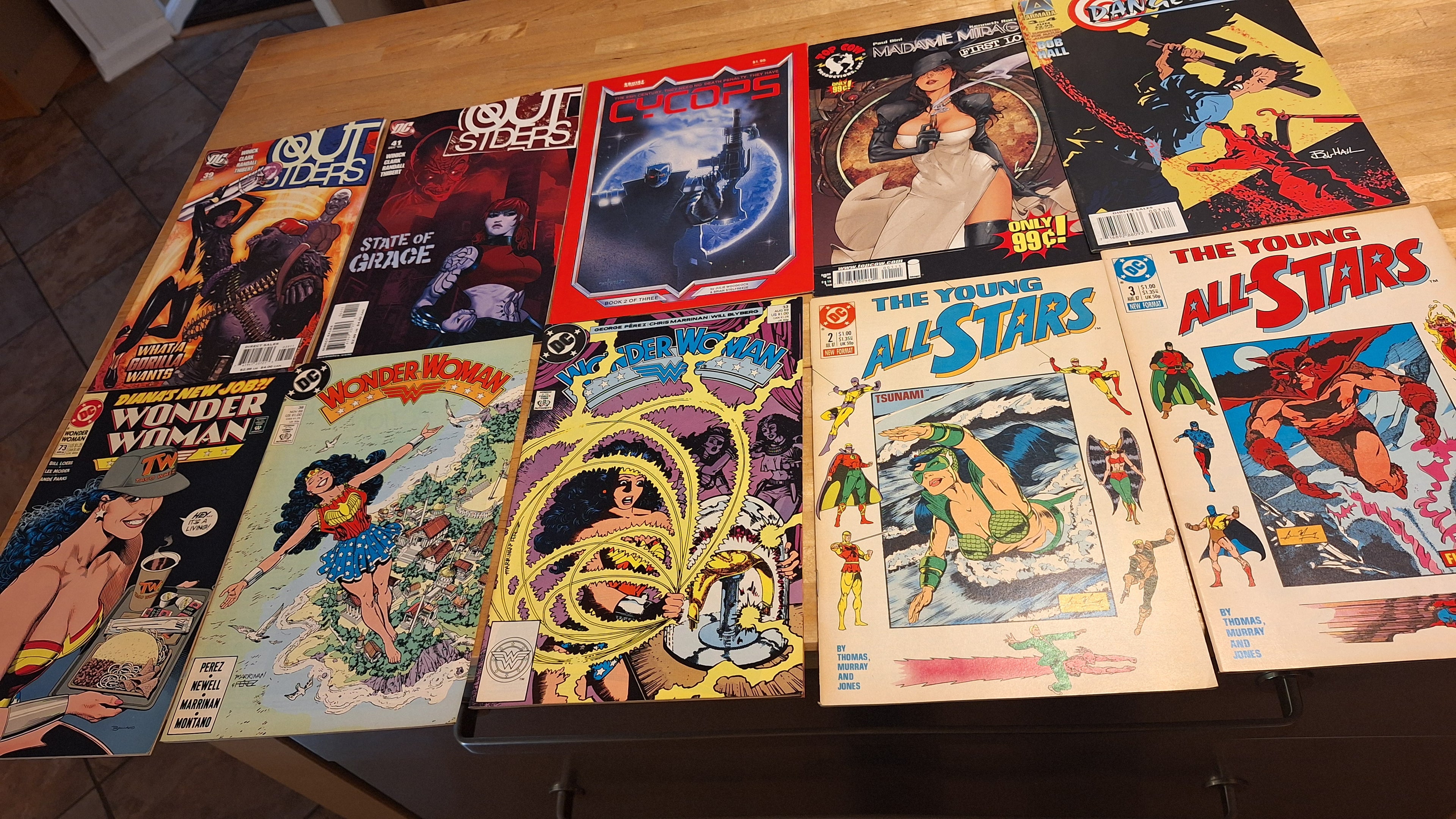 Featured Item of the Day - 50 Comics - Venom 1 and more - Box #1